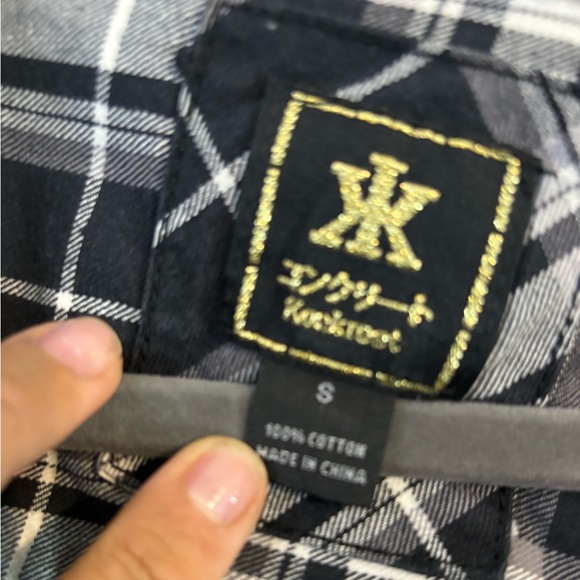 Button down sweater/long sleeve e - Picture 6 of 12